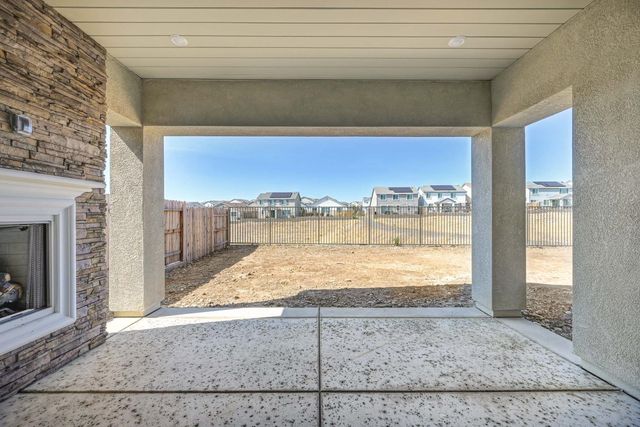 1332 Bear Creek Dr, Rocklin, CA 95765