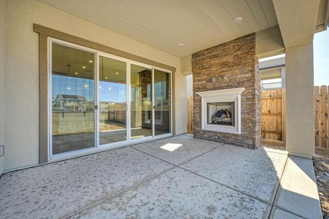 1332 Bear Creek Dr, Rocklin, CA 95765