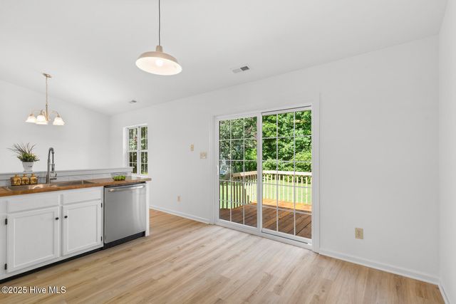 240 S Creek Drive, Jacksonville, NC 28540