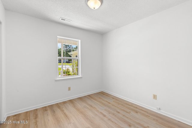 240 S Creek Drive, Jacksonville, NC 28540