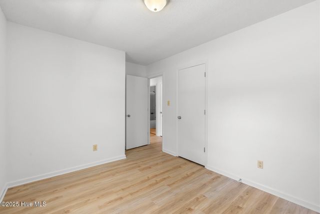 240 S Creek Drive, Jacksonville, NC 28540