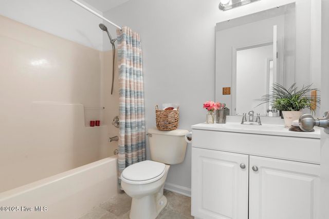 240 S Creek Drive, Jacksonville, NC 28540