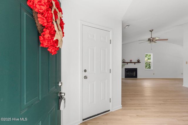 240 S Creek Drive, Jacksonville, NC 28540