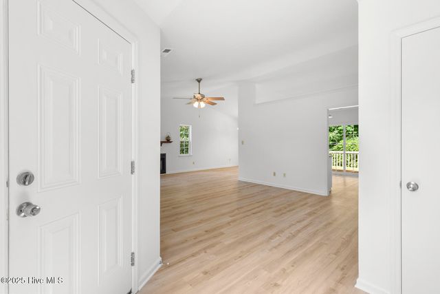 240 S Creek Drive, Jacksonville, NC 28540
