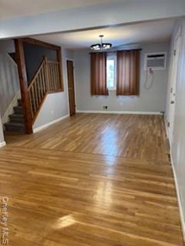 73 Peconic Street, Selden, NY 11784