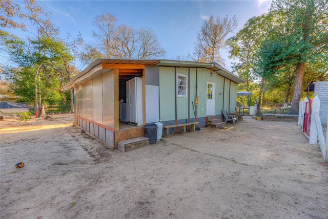 186 Baletka Boulevard, Livingston, TX 77351