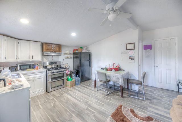 186 Baletka Boulevard, Livingston, TX 77351