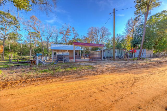 186 Baletka Boulevard, Livingston, TX 77351