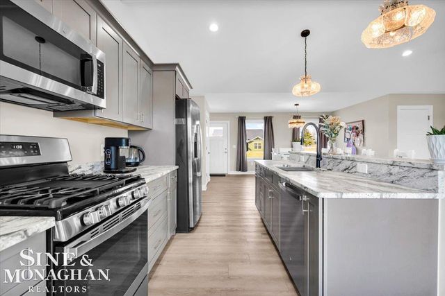 233 Oregon Avenue, Marysville, MI 48040