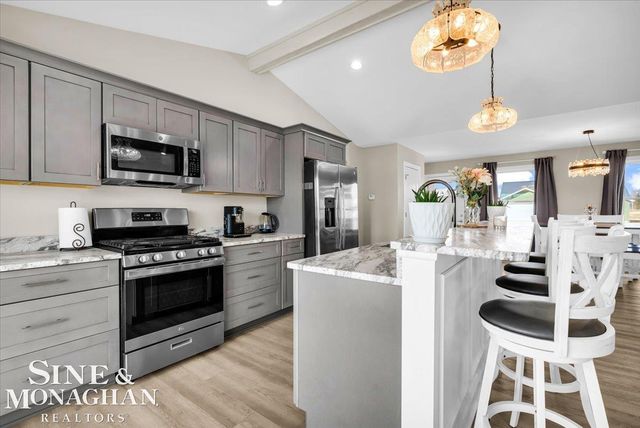 233 Oregon Avenue, Marysville, MI 48040