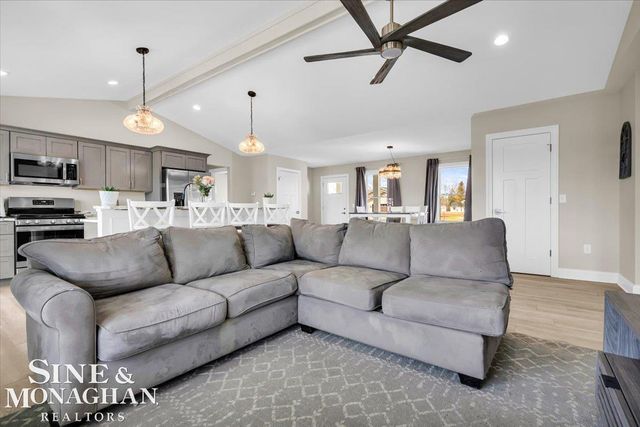 233 Oregon Avenue, Marysville, MI 48040