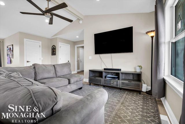 233 Oregon Avenue, Marysville, MI 48040