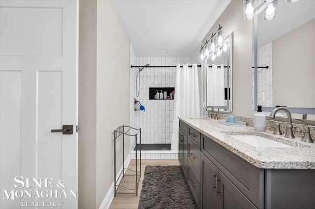 233 Oregon Avenue, Marysville, MI 48040