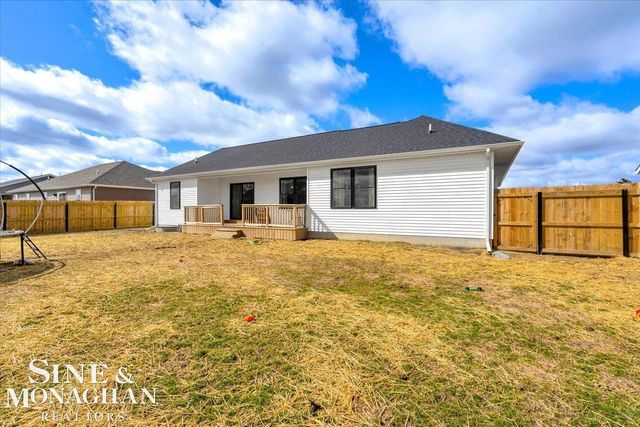 233 Oregon Avenue, Marysville, MI 48040