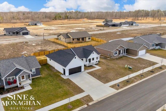 233 Oregon Avenue, Marysville, MI 48040