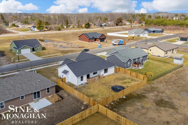 233 Oregon Avenue, Marysville, MI 48040