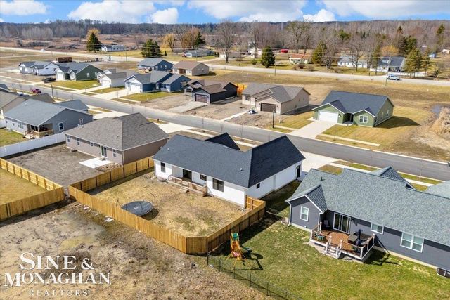 233 Oregon Avenue, Marysville, MI 48040