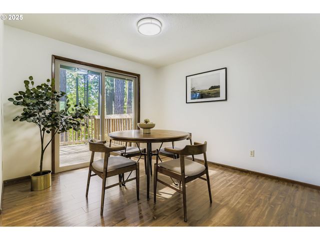 14546 S KELMSLEY Dr, Oregon City, OR 97045