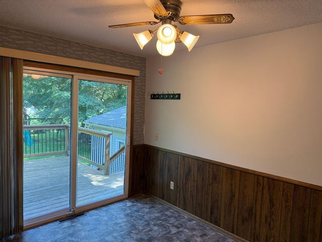 925 S Holcombe Avenue, Litchfield, MN 55355