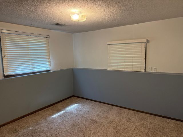 925 S Holcombe Avenue, Litchfield, MN 55355