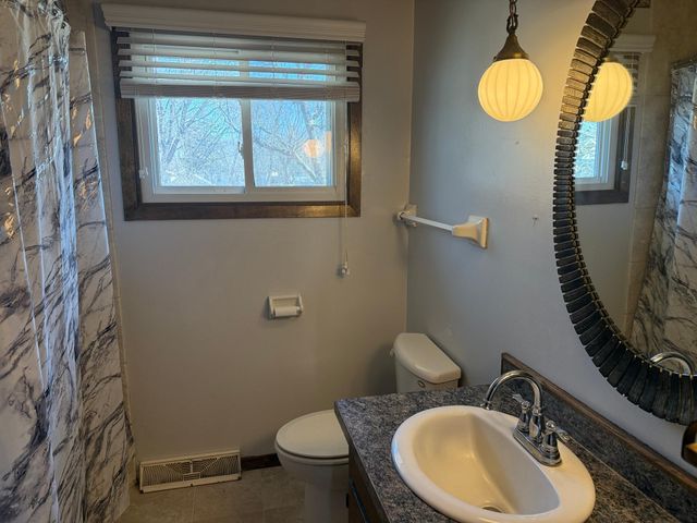 925 S Holcombe Avenue, Litchfield, MN 55355