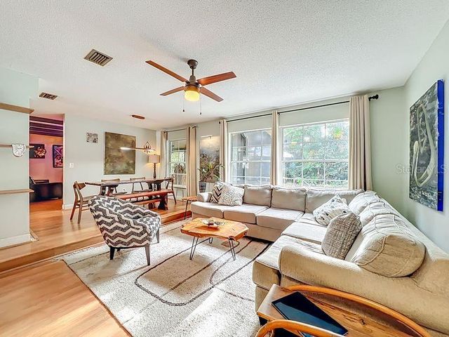 200 CARRIAGE HILL DRIVE, Casselberry, FL 32707