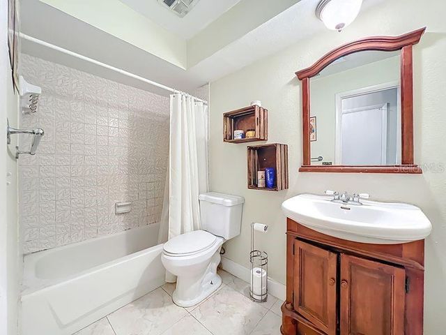 200 CARRIAGE HILL DRIVE, Casselberry, FL 32707