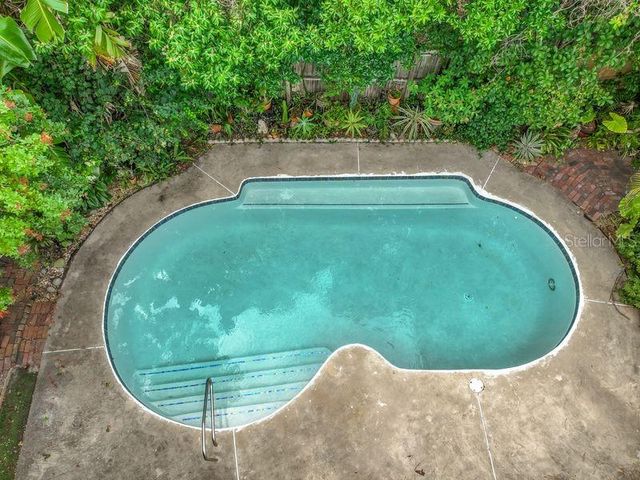 200 CARRIAGE HILL DRIVE, Casselberry, FL 32707