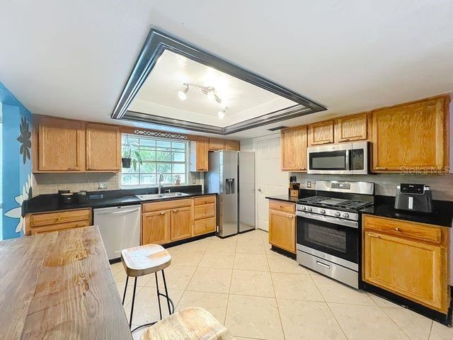 200 CARRIAGE HILL DRIVE, Casselberry, FL 32707