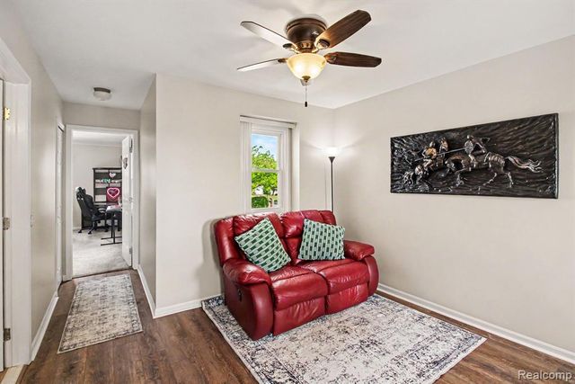 678 Summit Ridge Drive, Milford, MI 48381
