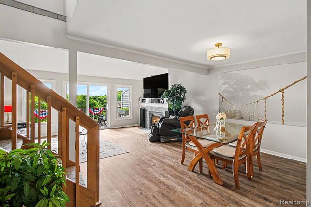 678 Summit Ridge Drive, Milford, MI 48381