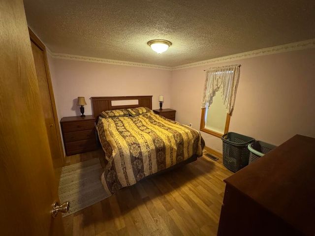 190 E Spruce Street, Harrison, MI 48625