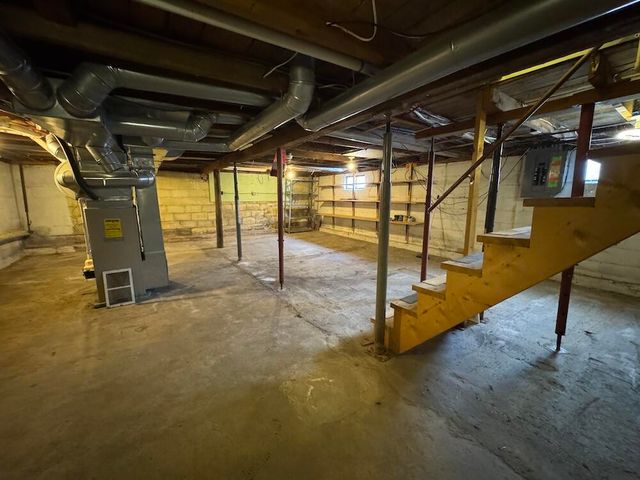 190 E Spruce Street, Harrison, MI 48625