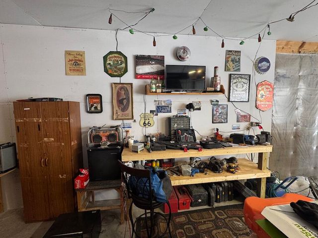 190 E Spruce Street, Harrison, MI 48625