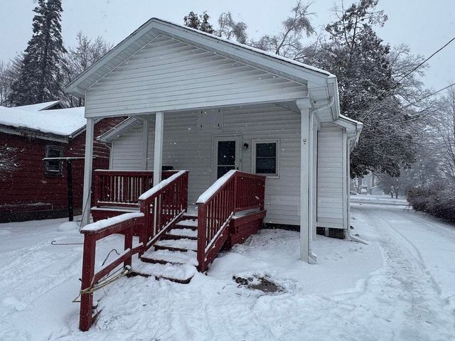 190 E Spruce Street, Harrison, MI 48625