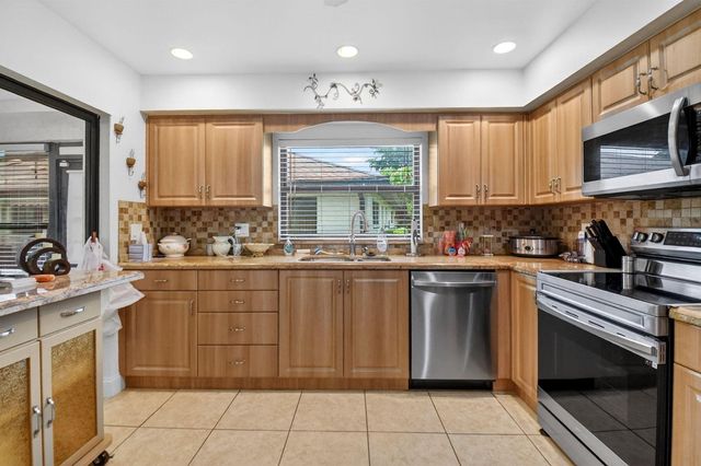 4735 Quailwood Way A, Boynton Beach, FL 33436