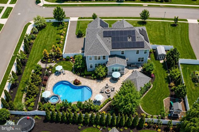 412 GARDENIA DR, Mullica Hill, NJ 08062