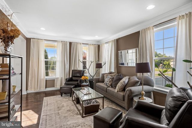 412 GARDENIA DR, Mullica Hill, NJ 08062
