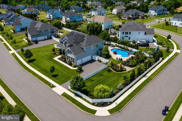 412 GARDENIA DR, Mullica Hill, NJ 08062