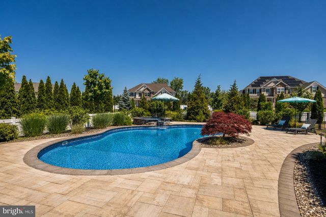 412 GARDENIA DR, Mullica Hill, NJ 08062