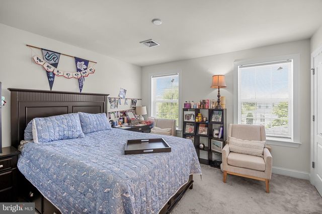 412 GARDENIA DR, Mullica Hill, NJ 08062