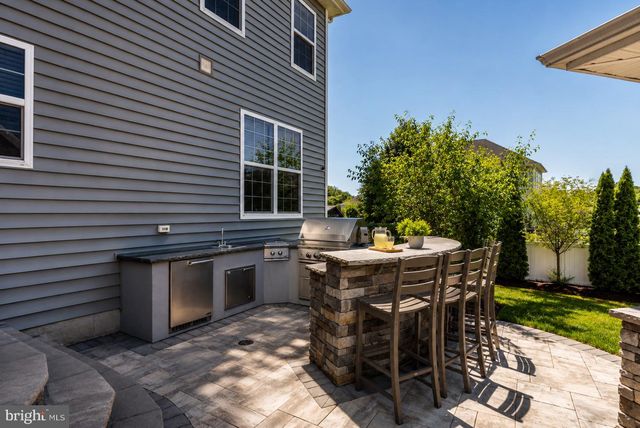 412 GARDENIA DR, Mullica Hill, NJ 08062