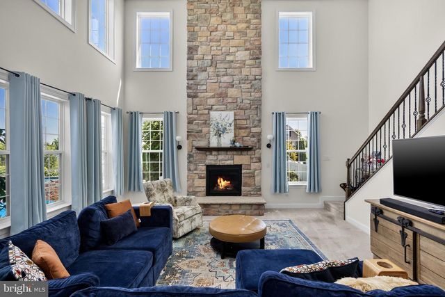 412 GARDENIA DR, Mullica Hill, NJ 08062