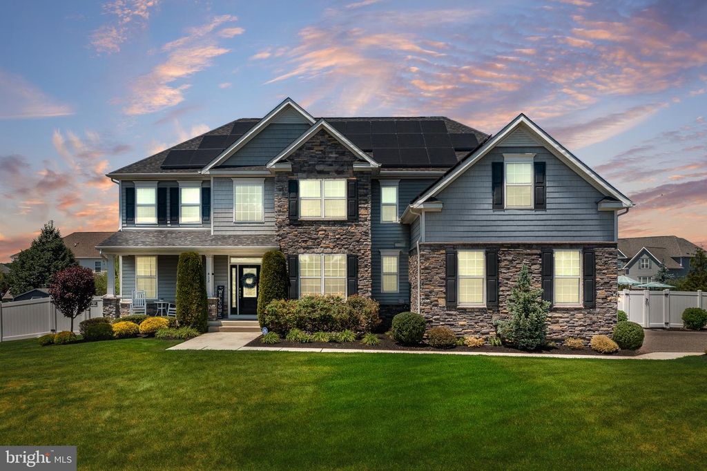 412 GARDENIA DR, Mullica Hill, NJ 08062