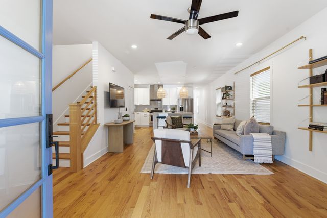 1317 Jones Ave, Nashville, TN 37207