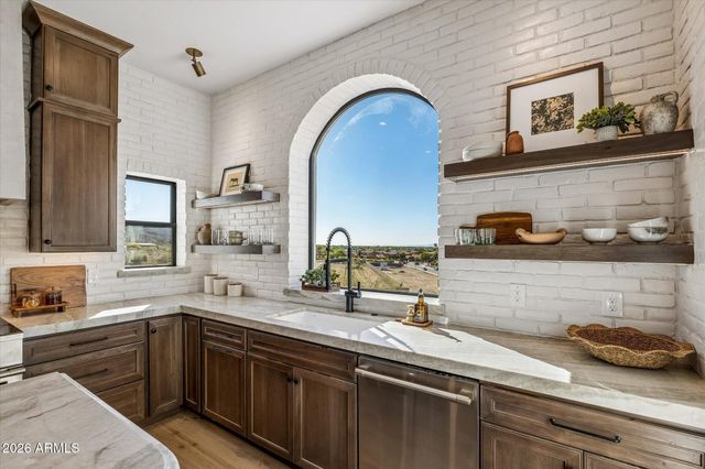 3731 E Fawn Drive, Phoenix, AZ 85042