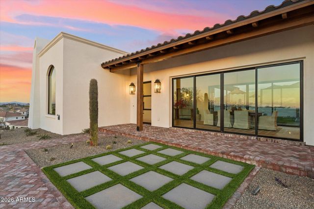 3731 E Fawn Drive, Phoenix, AZ 85042