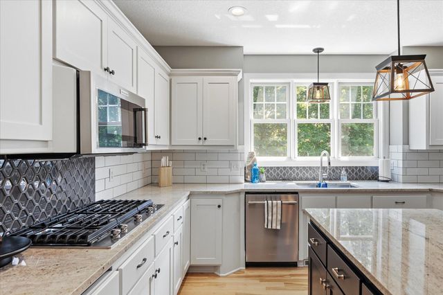 17424 Staples Street NE, Ham Lake, MN 55304