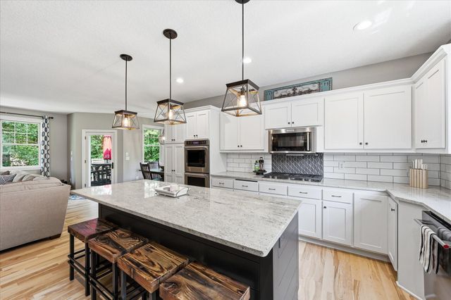 17424 Staples Street NE, Ham Lake, MN 55304