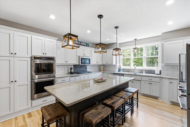 17424 Staples Street NE, Ham Lake, MN 55304